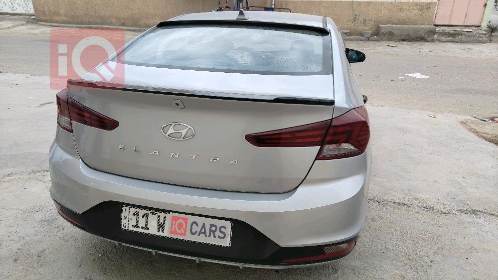 هيونداي النترا